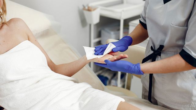 Epilare definitivă cu laser și IPL