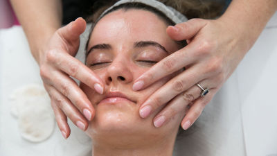 Curs Cosmetică Timișoara curs cosmetica timisoara