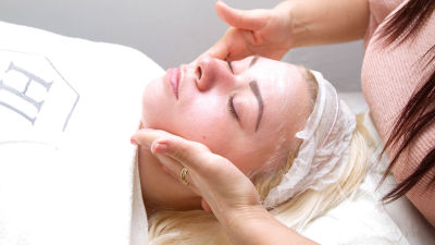 Curs Cosmetică Timișoara curs cosmetica timisoara