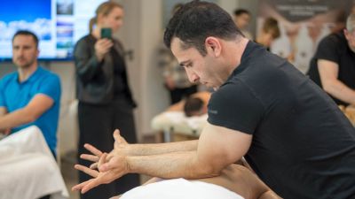 Masterclass Masaj Lomi-Lomi cu Khaled Shehada Sibiu 